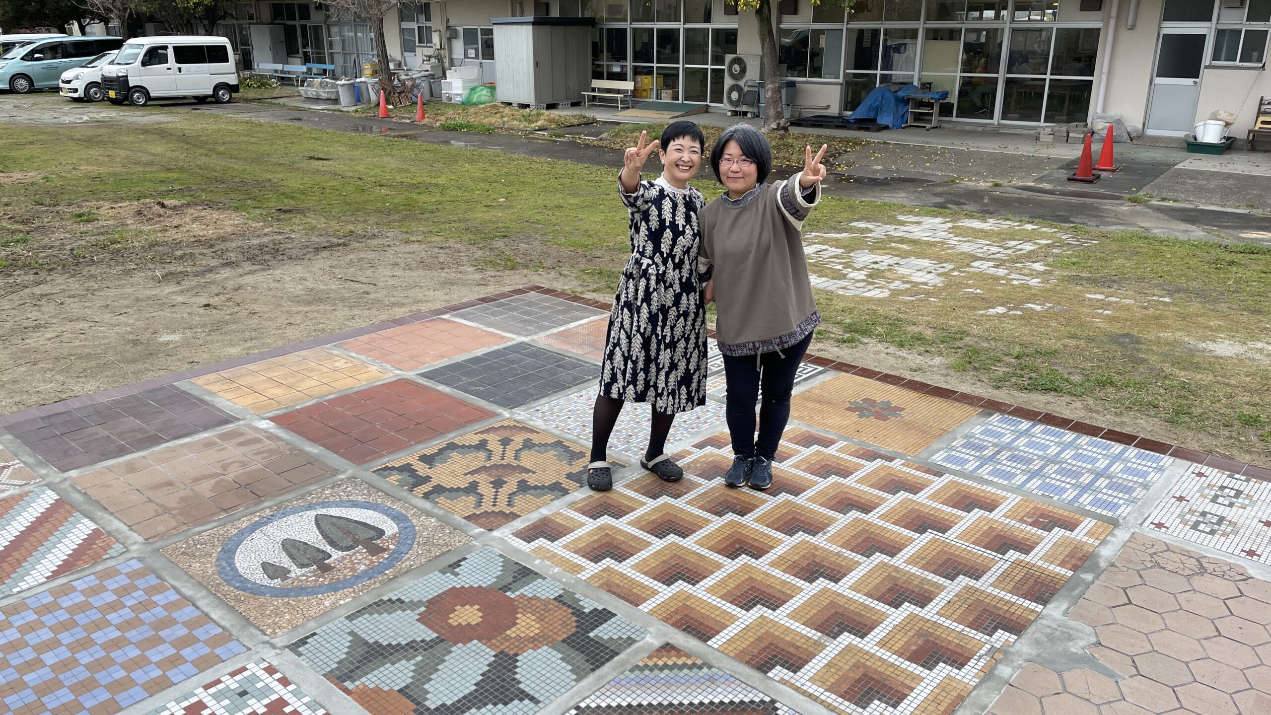 大量生産がゆえに忘れられた焼き物、タイルが語る歴史 | OTEMOTO［オ