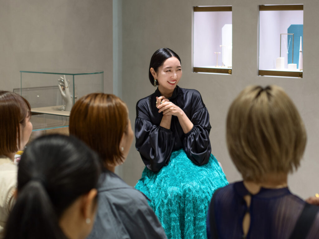 山内マリコさん