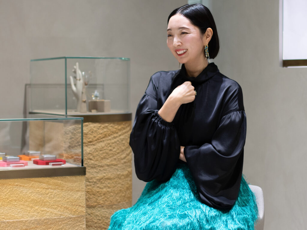 山内マリコさん